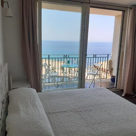 L'abbraccio Del Mare בית נופש מונטקוריצ'ה